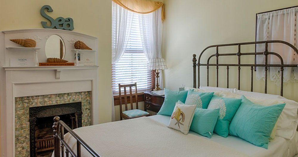Surf Song Bed & Breakfast Tybee Island Екстер'єр фото