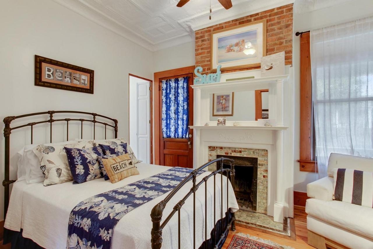 Surf Song Bed & Breakfast Tybee Island Екстер'єр фото
